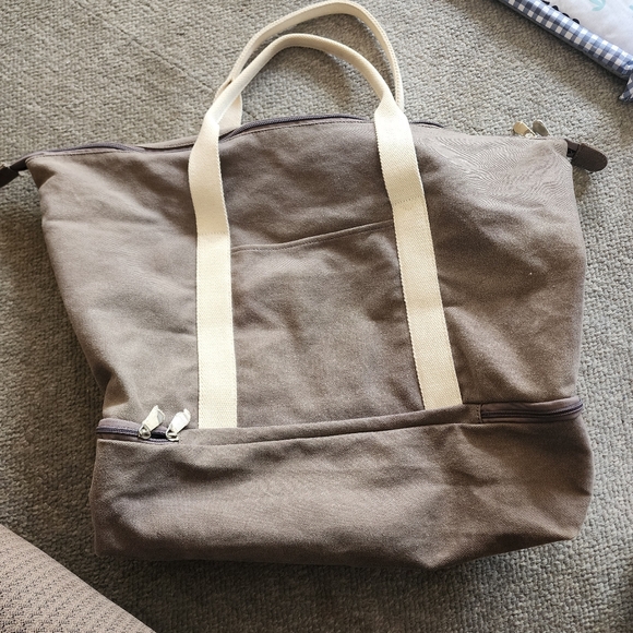 Lo & Sons duffle - Picture 4 of 8